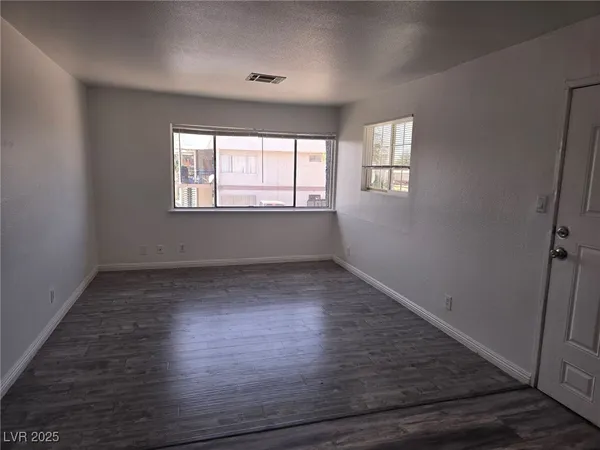 $995 | 1724 Breckenwood Court, Unit 4, Las Vegas, NV 89115