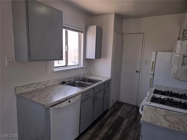 $995 | 1724 Breckenwood Court, Unit 4, Las Vegas, NV 89115