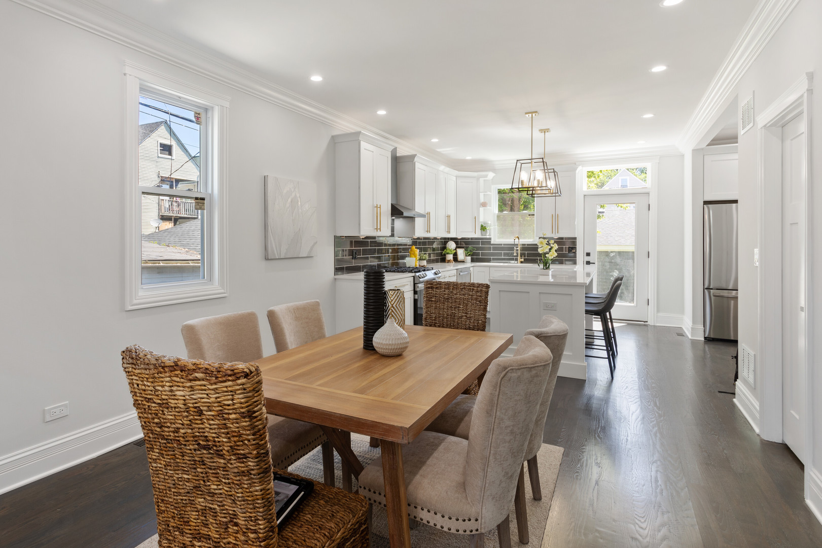 2743 North Ridgeway Avenue Chicago, IL 60647 - Photo 10 of 33 a view of a dining room with furniture
