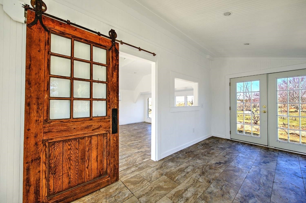 408 Hixbridge Road Westport, MA 02790 - Photo 24 of 35 an empty room with windows