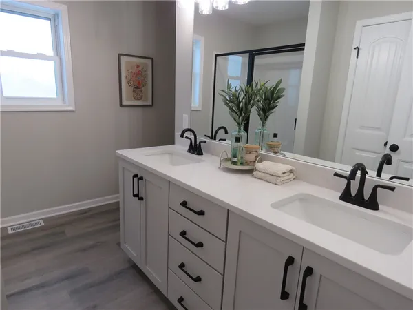 $549,900 | 281 Collamer Road, Parma, NY 14468