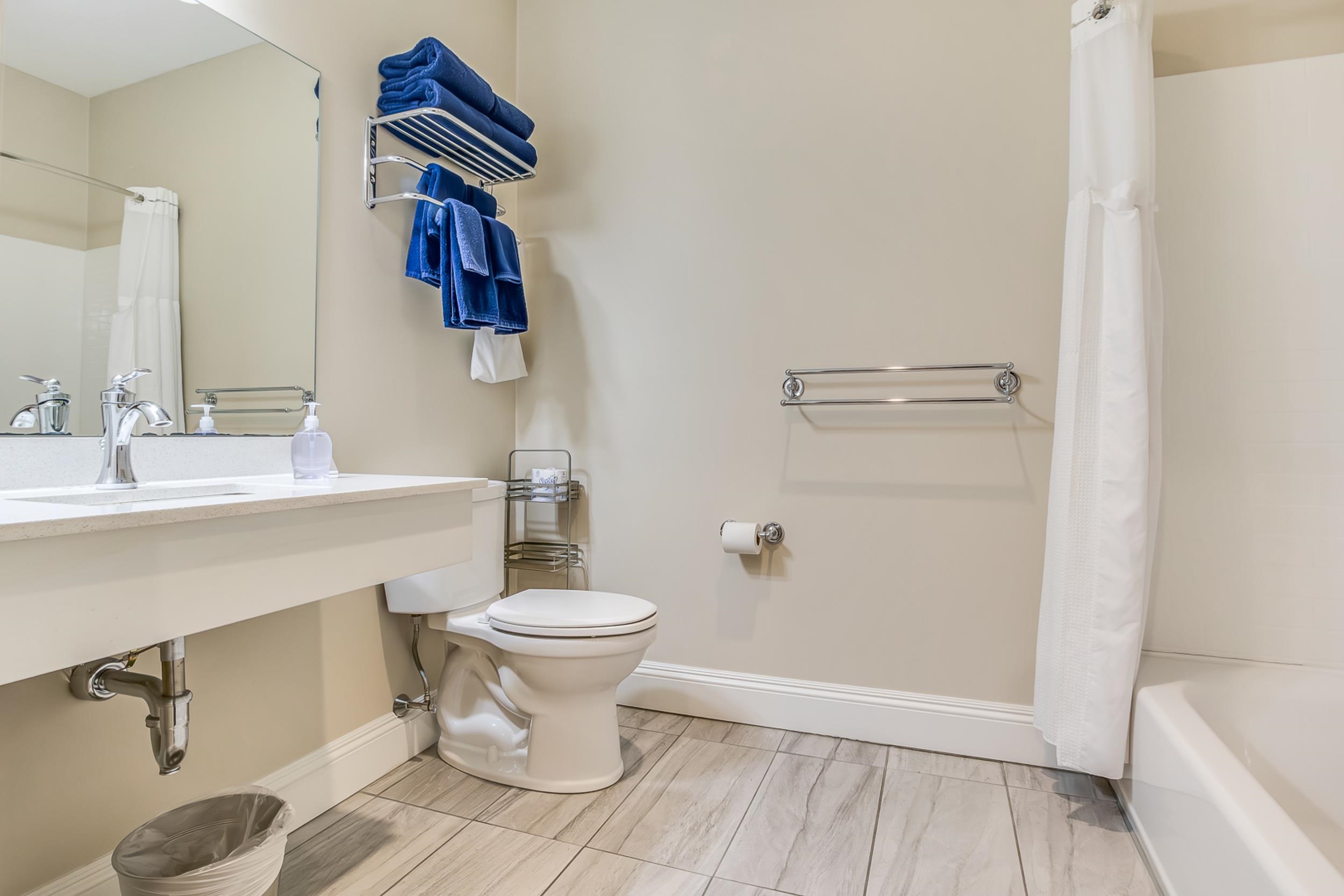 1 Ocean Avenue, Unit 306/308 FRACTION 4 York, ME 03909 - Photo 14 of 37