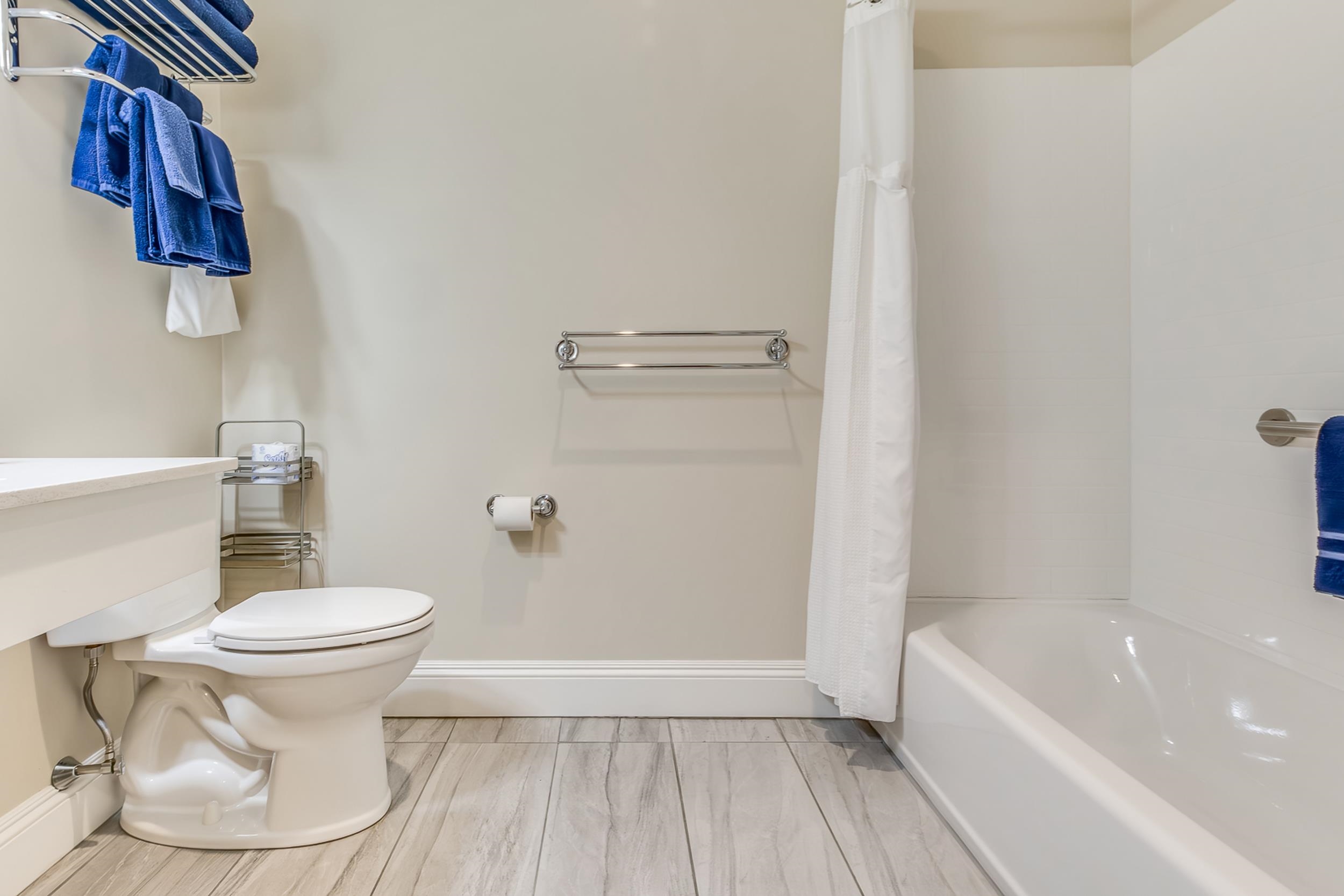 1 Ocean Avenue, Unit 306/308 FRACTION 4 York, ME 03909 - Photo 15 of 37