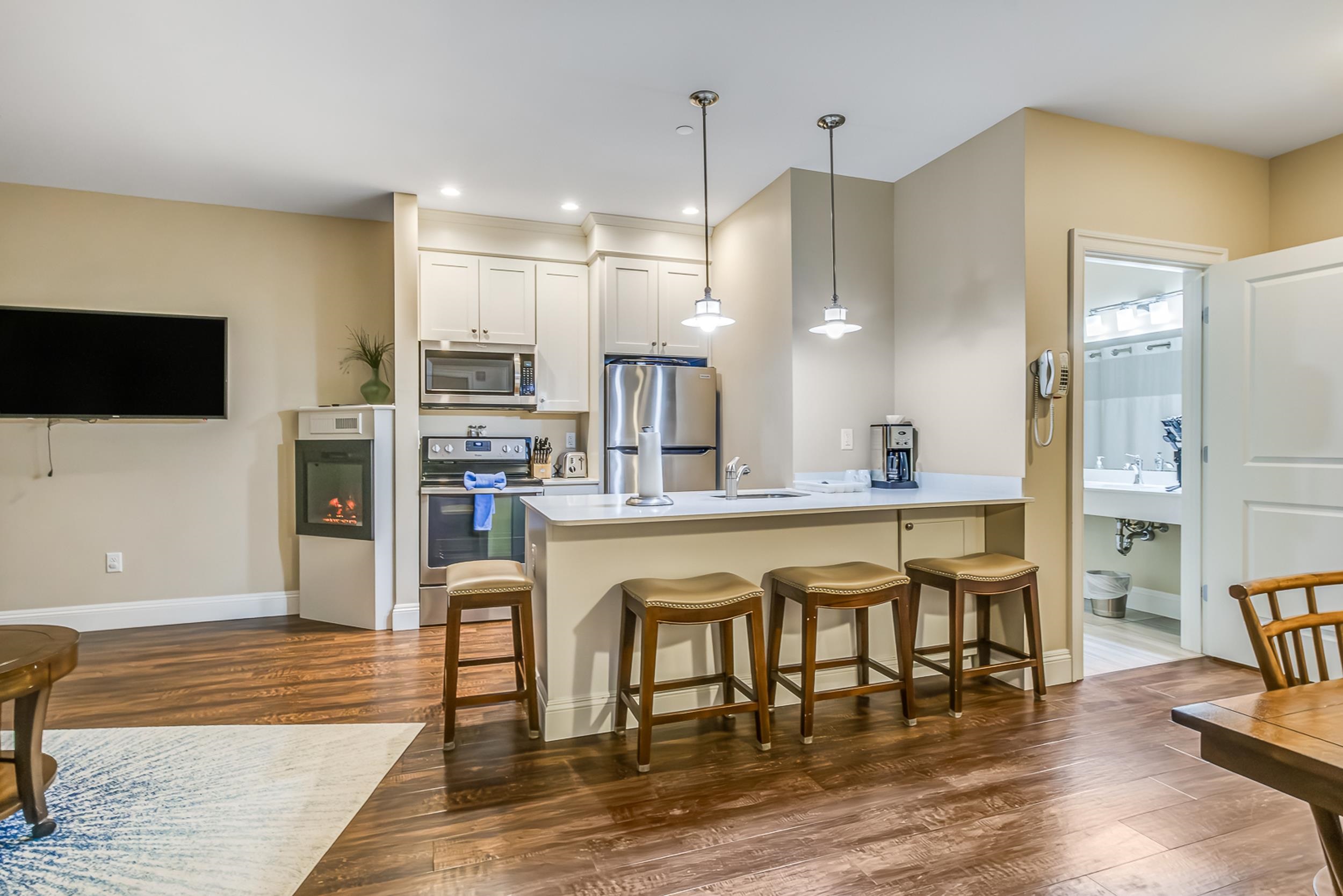 1 Ocean Avenue, Unit 306/308 FRACTION 4 York, ME 03909 - Photo 16 of 37