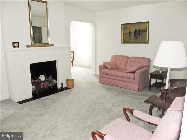 404 Rodman Road Wilmington, DE 19809 - Photo 6 of 21 Gallery Image 6
