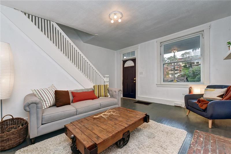 1548 Rutherford Avenue Pittsburgh, PA 15216 - Photo 4 of 24 Gallery Image 4