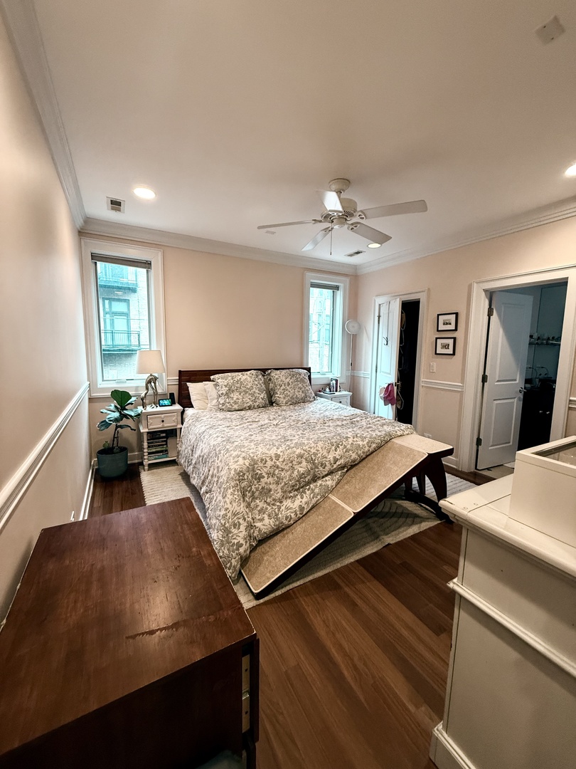 1037 West Monroe Street, Unit 2 Chicago, IL 60607 - Photo 8 of 11