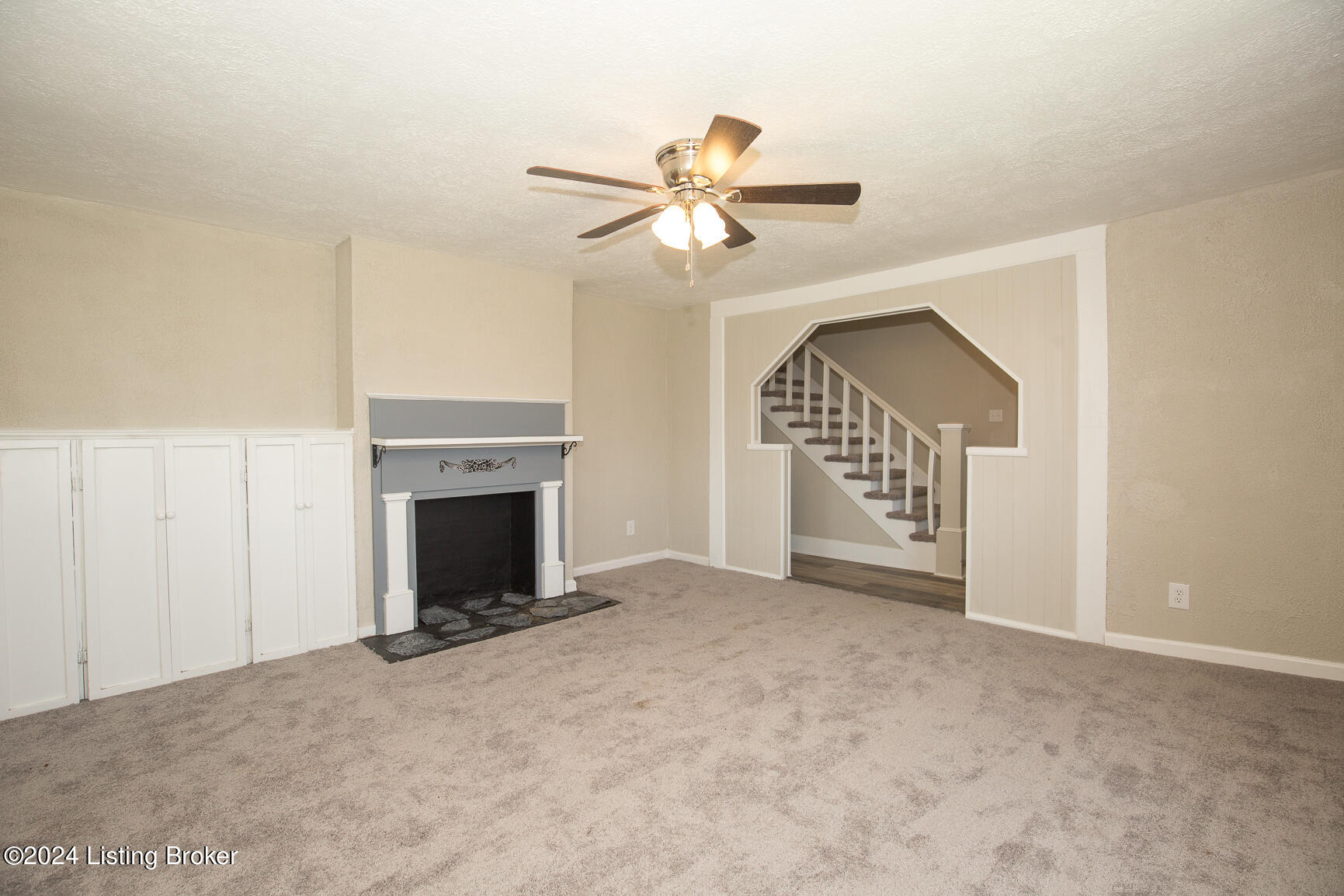 6570 Point Pleasant Road Pleasureville, KY 40057 - Photo 11 of 39 LR