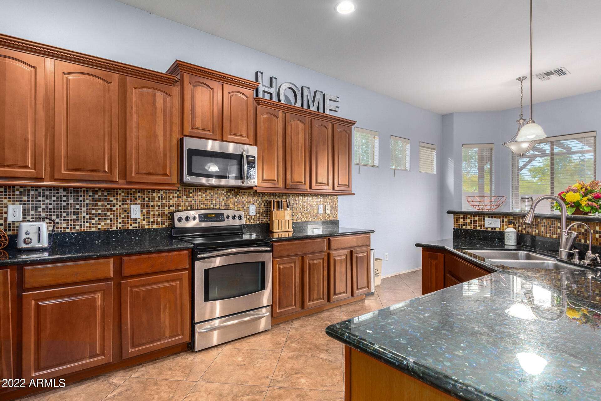 2526 West Granite Pass Road Phoenix, AZ 85085 - Photo 9 of 22 0015-15 Granite Pass
