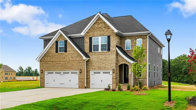 $613,000 | 8500 Lemur Lane, Summerfield, NC 27358