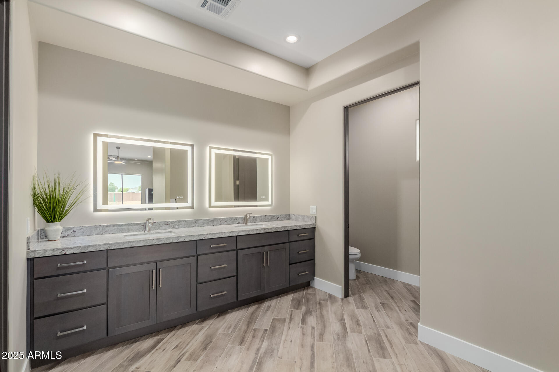 2516 West Joy Ranch Road Phoenix, AZ 85086 - Photo 13 of 45 18 Joy Ranch