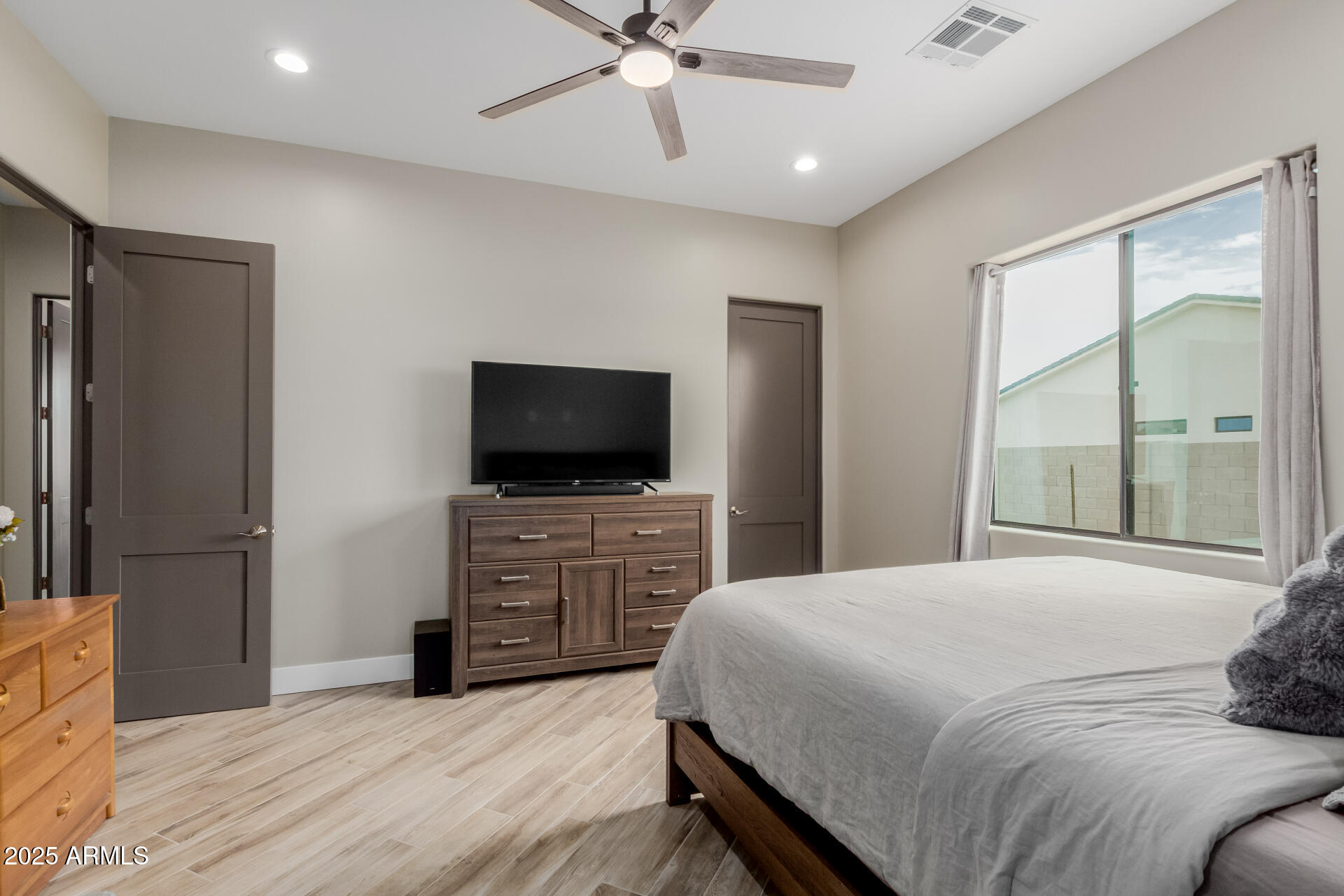 2516 West Joy Ranch Road Phoenix, AZ 85086 - Photo 21 of 45 27 Joy Ranch