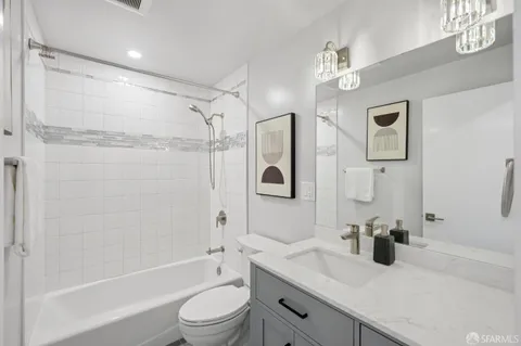 $1,395,000 | 3011 20th Street, Unit 2, San Francisco, CA 94110