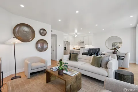 $1,395,000 | 3011 20th Street, Unit 2, San Francisco, CA 94110