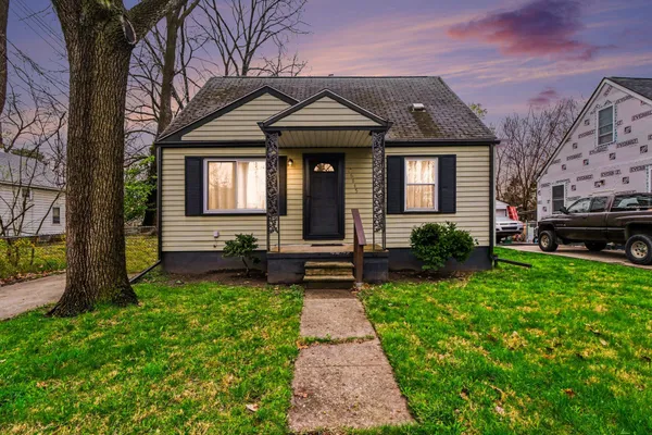 $199,900 | 26645 Pembroke Avenue, Redford, MI 48240