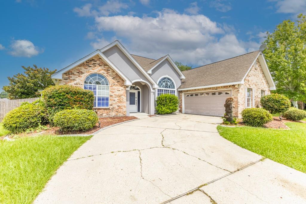 201 Annette Drive Slidell, LA 70458 - Photo 2 of 36