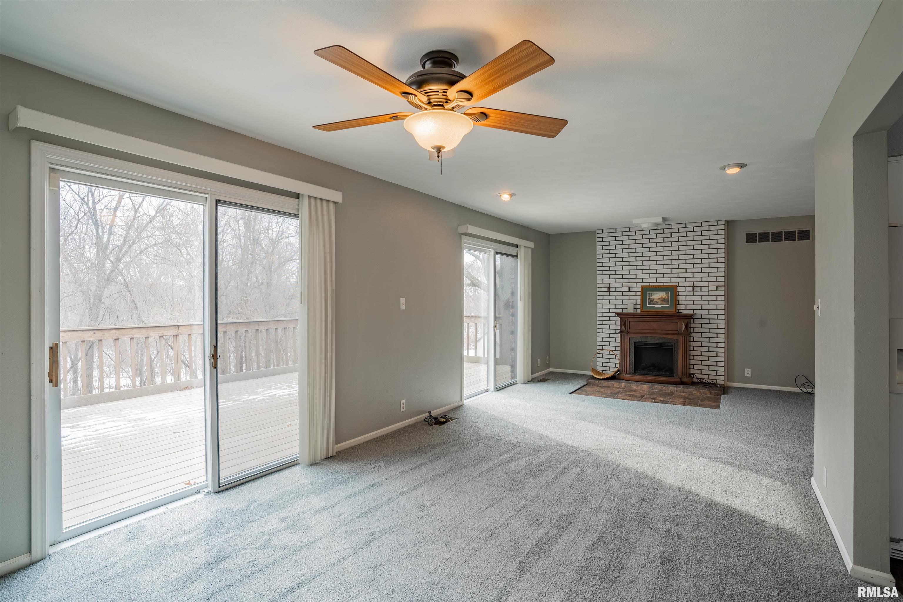247 Town Hall Road Metamora, IL 61548 - Photo 5 of 37