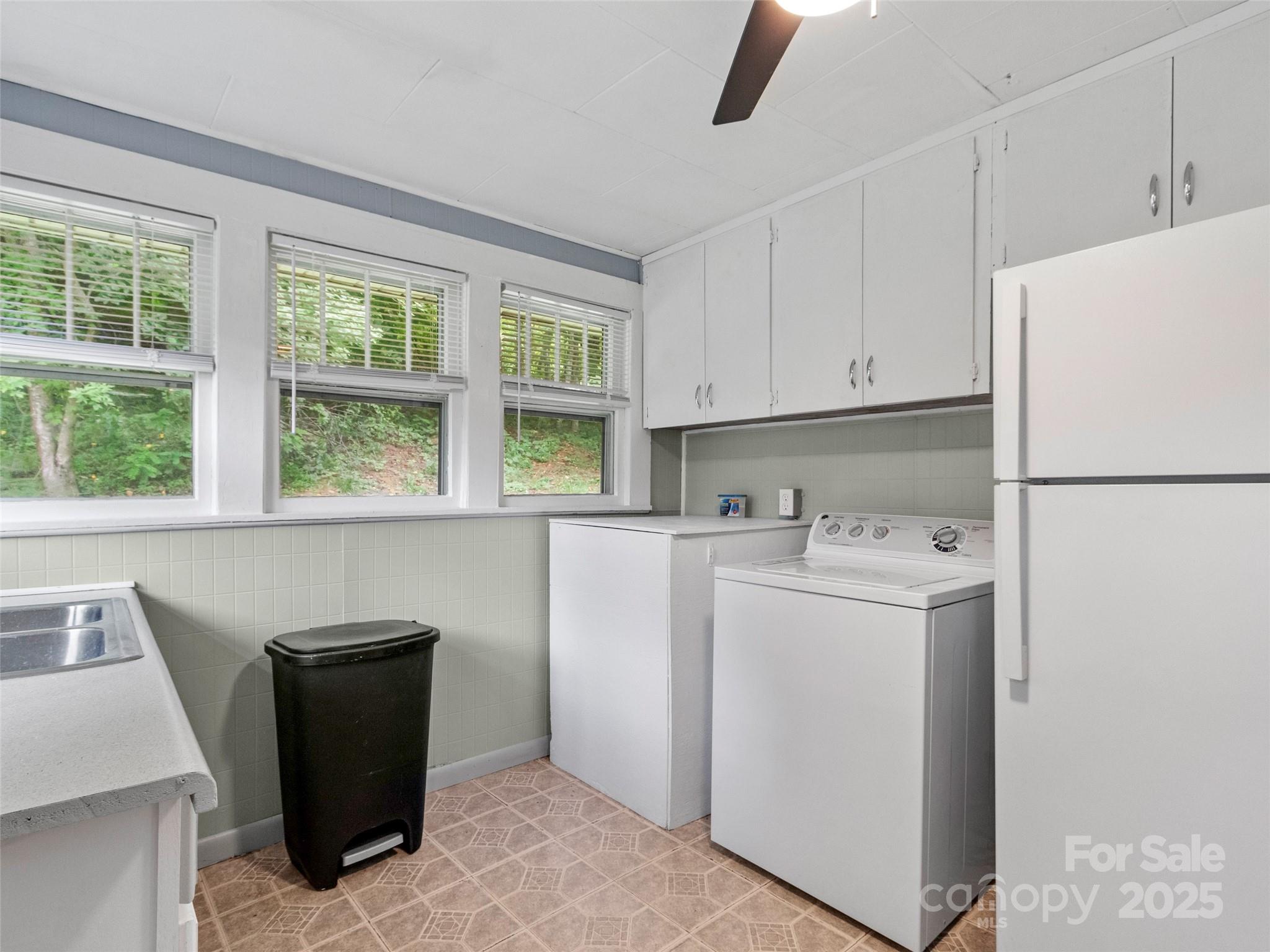 944 Georges Fork Road Burnsville, NC 28714 - Photo 17 of 20