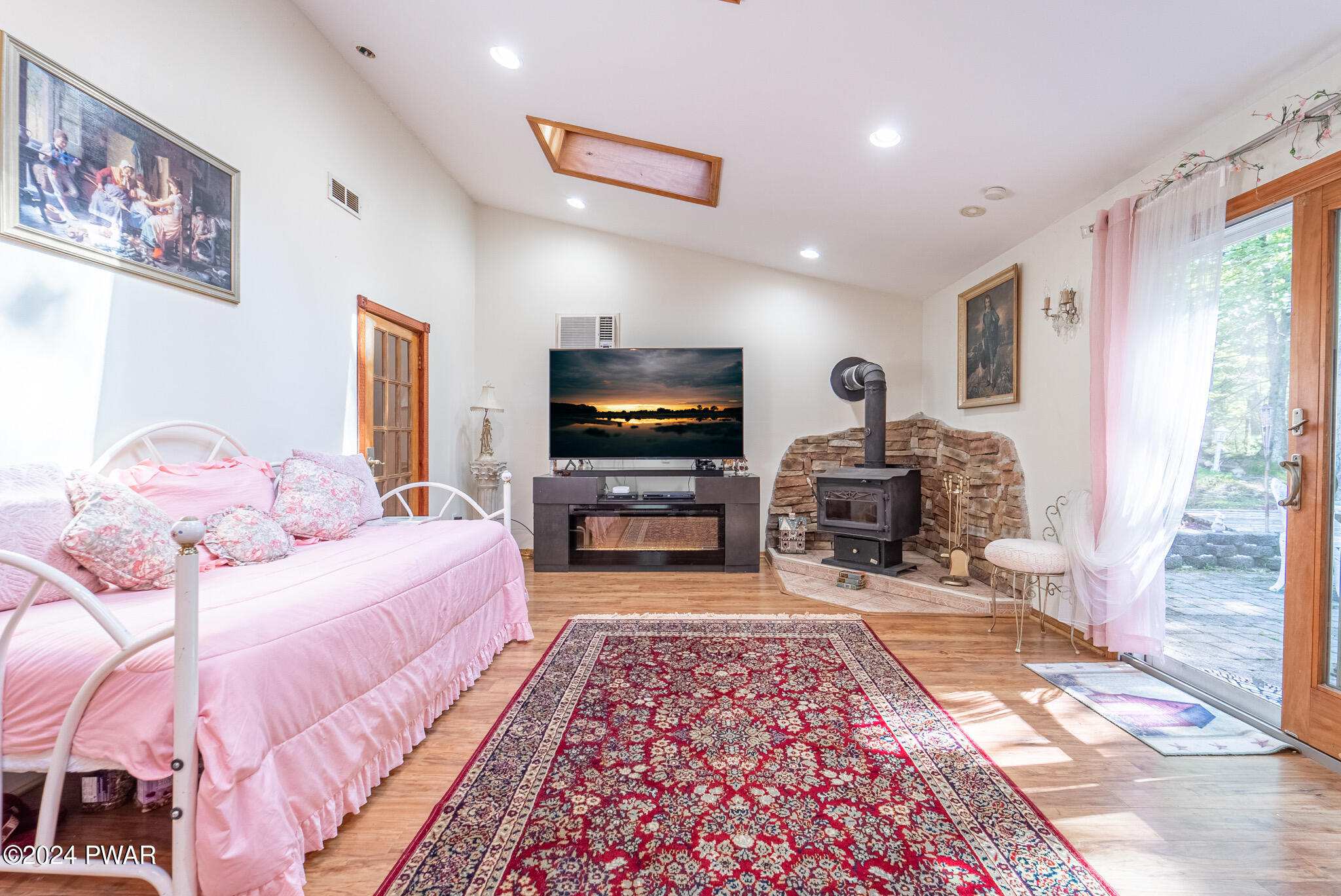 167 Oneida Road Shohola, PA 18458 - Photo 16 of 28