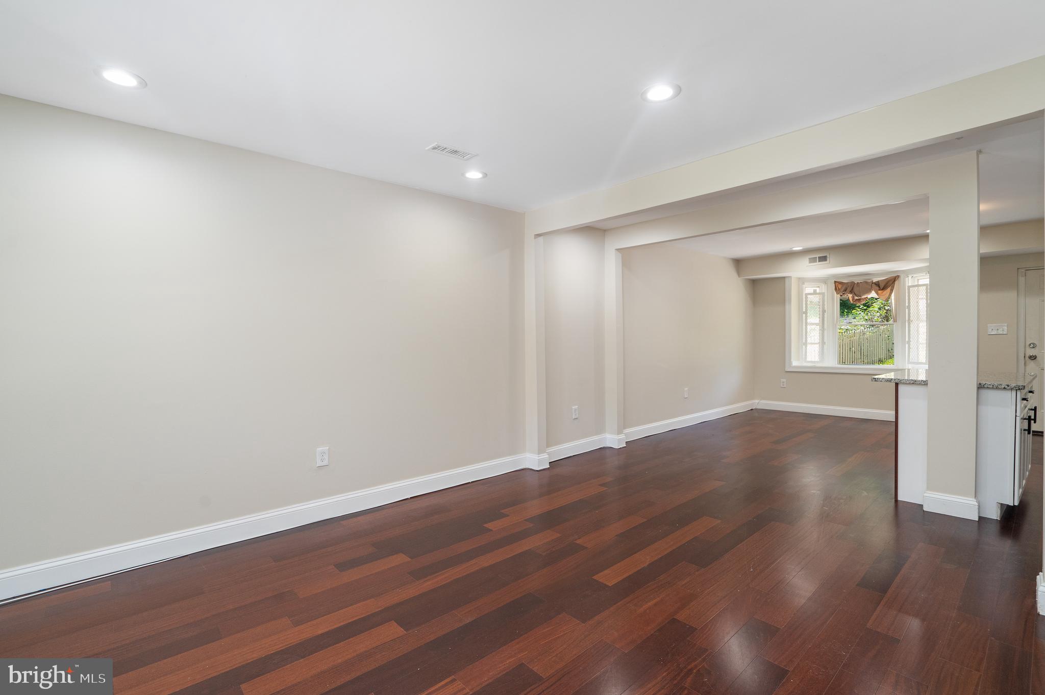 2219 Monticello Road Baltimore, MD 21216 - Photo 3 of 36
