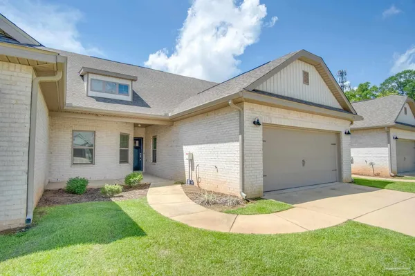 $1,895 | 713 Brambling Court, Cantonment, FL 32533