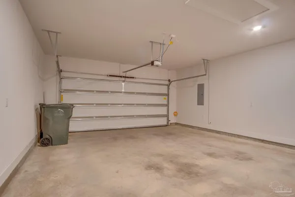 $1,895 | 713 Brambling Court, Cantonment, FL 32533