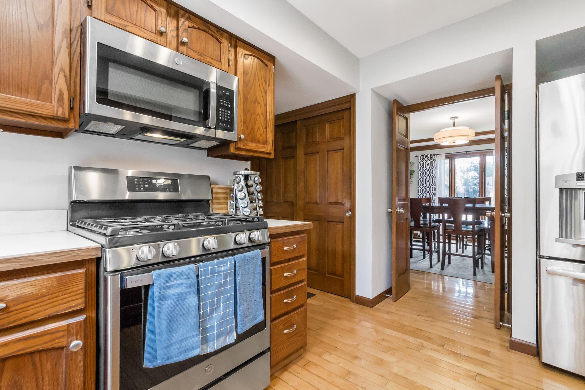 129 Meadow Ridge Court Powell, OH 43065 - Photo 21 of 44 Kitchen