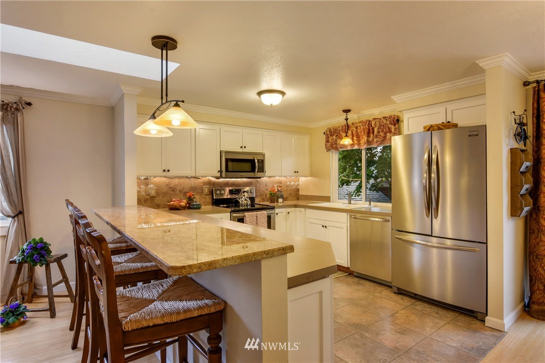 1324 233rd Place Southwest Bothell, WA 98021 - Photo 13 of 24