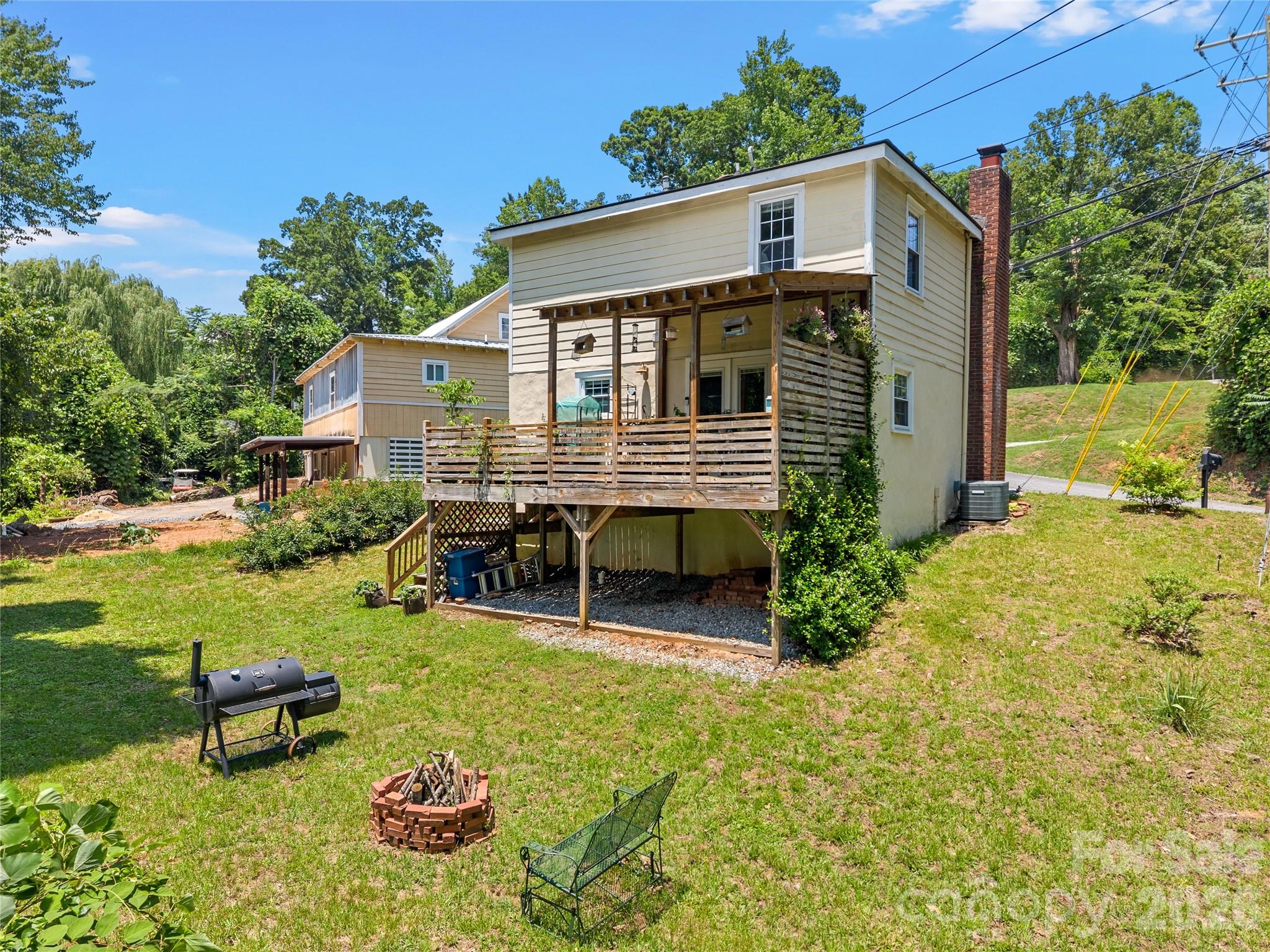 144 East Howard Street Tryon, NC 28782 - Photo 30 of 44