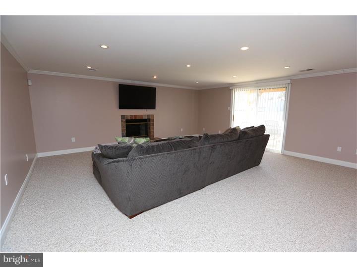 243 Byberry Road Philadelphia, PA 19116 - Photo 3 of 21 Gallery Image 3