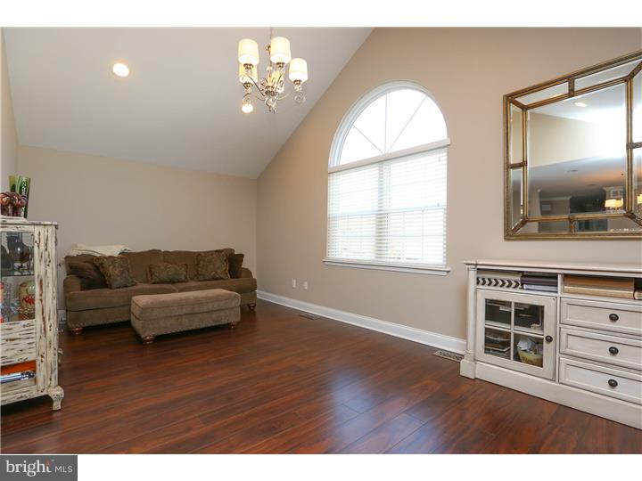 243 Byberry Road Philadelphia, PA 19116 - Photo 6 of 21 Gallery Image 6