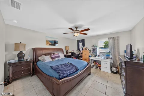 $285,000 | 3903 Northwest 38th Street, Cape Coral, FL 33993