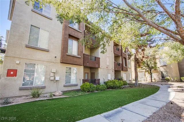 $1,250 | 4400 South Jones Boulevard, Unit 2120, Las Vegas, NV 89103