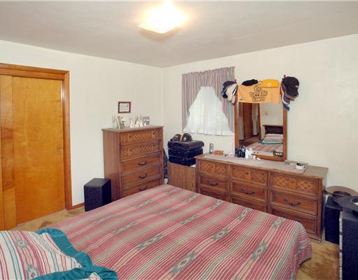 996 Renton Road Plum, PA 15239 - Photo 14 of 18 Bedroom.