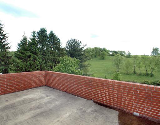 996 Renton Road Plum, PA 15239 - Photo 17 of 18 View.