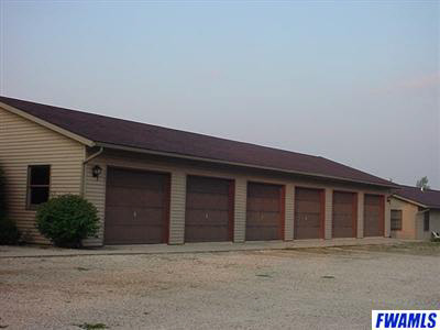 891 Rainbow Road Geneva, IN 46740 - Photo 4 of 16 Gallery Image 4