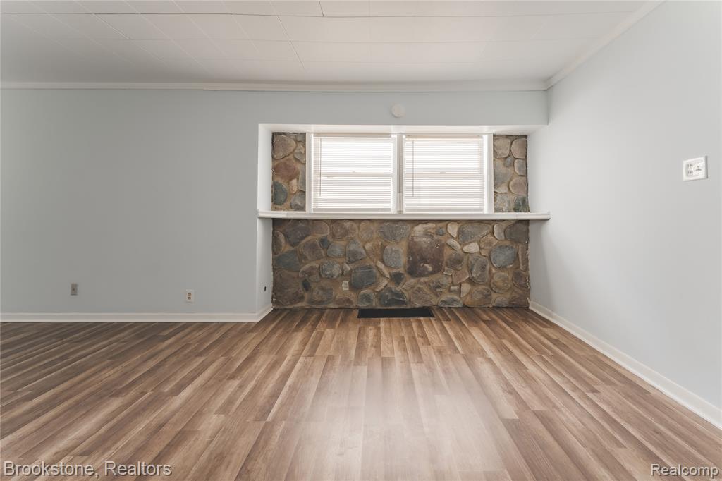 202 West Rundell Street Pontiac, MI 48342 - Photo 7 of 27