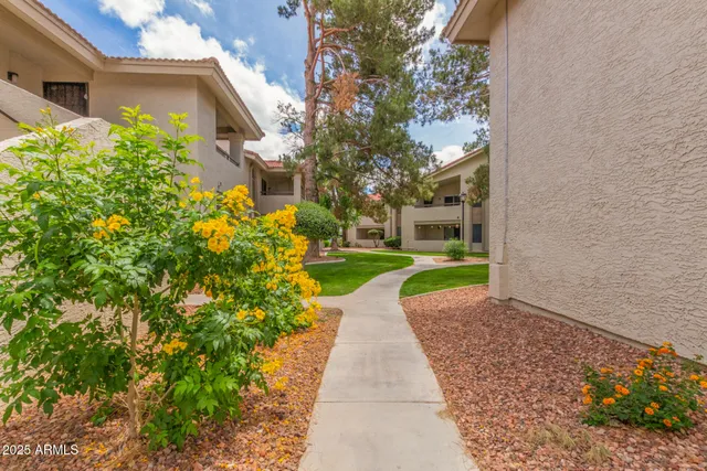 $1,195 | 10610 South 48th Street, Unit 2089, Phoenix, AZ 85044