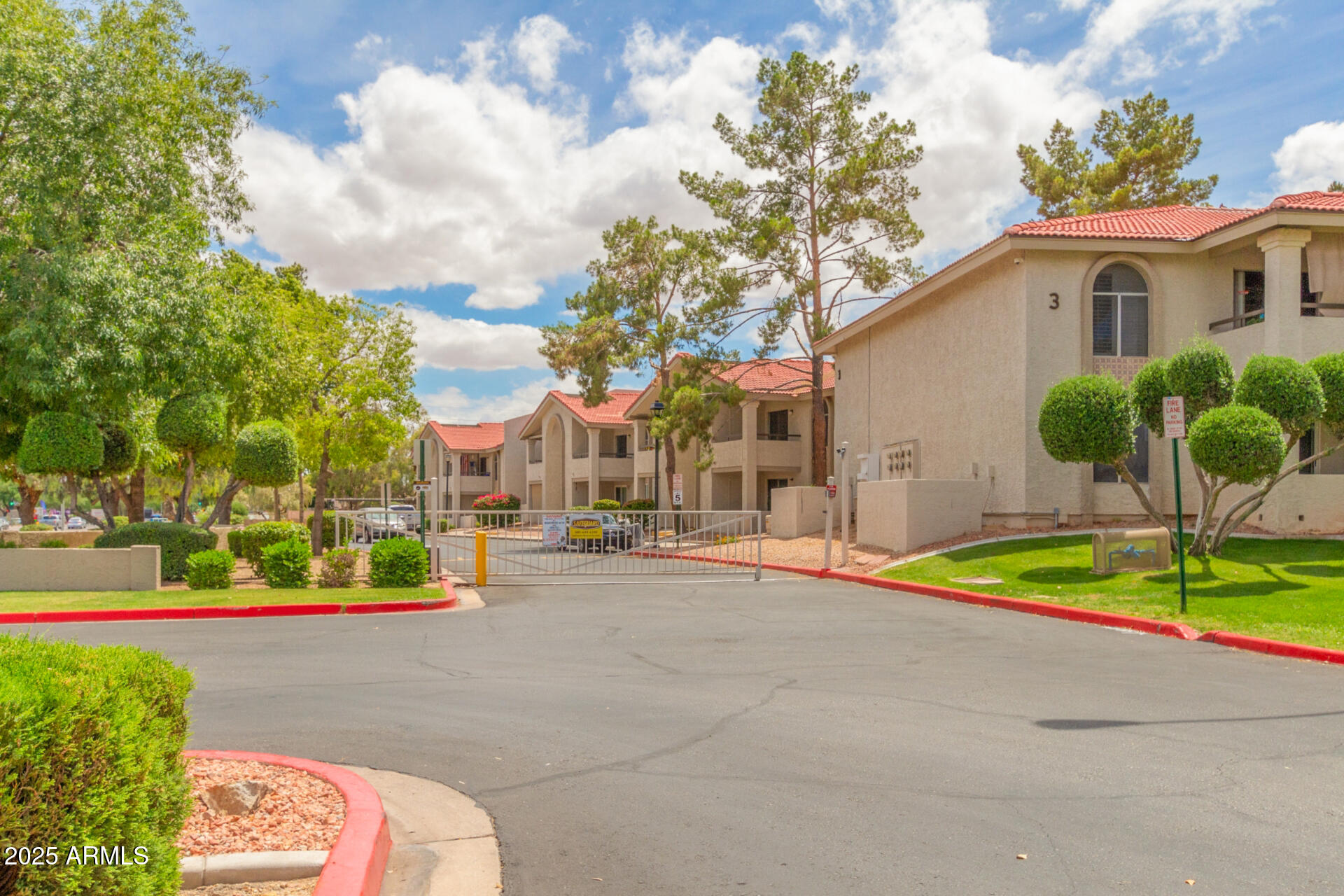 10610 South 48th Street, Unit 2089 Phoenix, AZ 85044 - Photo 26 of 33 27 - 48th