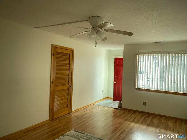 $229,000 | 155 Redstone Hill Road, Unit 60, Bristol, CT 06010