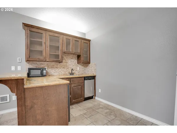 $1,000,000 | 1696 Southeast 26th Drive, Gresham, OR 97080