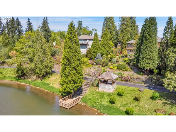 $1,000,000 | 1696 Southeast 26th Drive, Gresham, OR 97080
