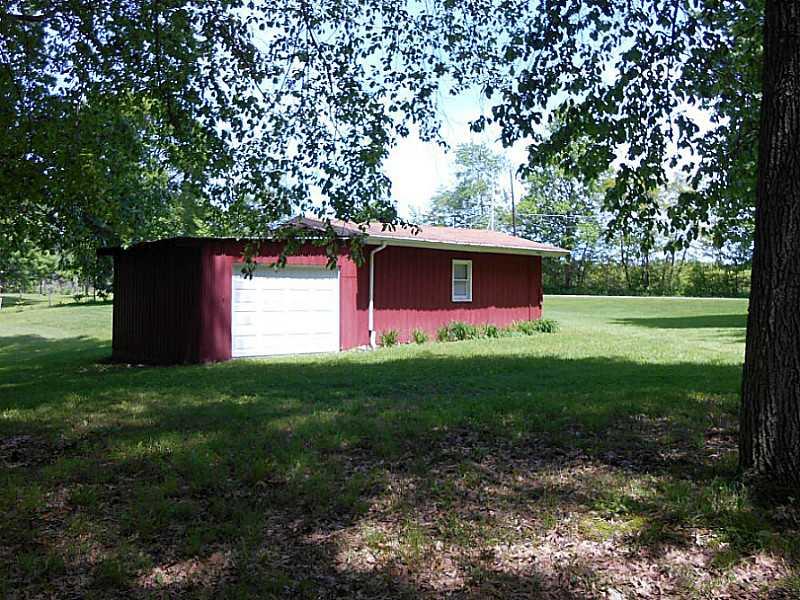 6183 Scott Road Jamestown, PA 16134 - Photo 21 of 25 Parking Lot/Garage. Additional Garage
