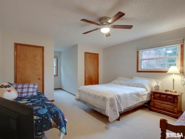 $429,900 | 2834 Glenview Drive, Quincy, IL 62305