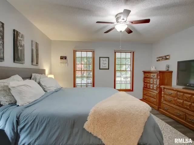 $429,900 | 2834 Glenview Drive, Quincy, IL 62305