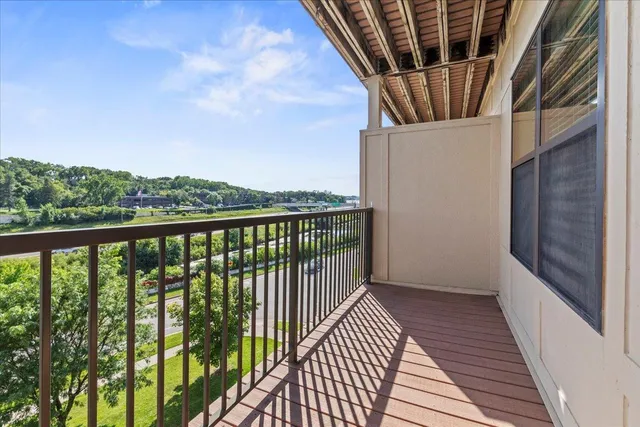 $230,000 | 1155 Ford Road, Unit 414, St. Louis Park, MN 55426