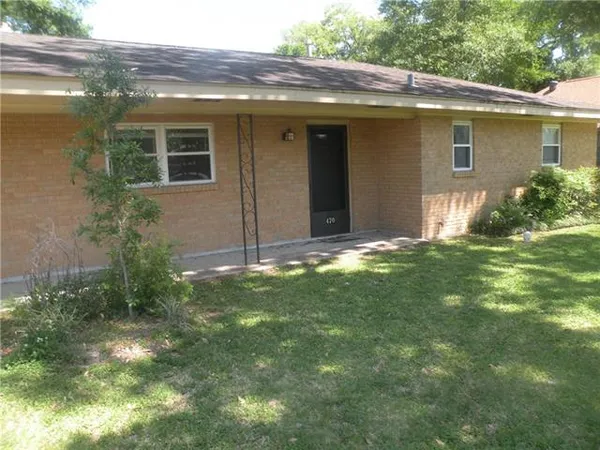 $1,400 | 470 South 2nd Street, Ponchatoula, LA 70454
