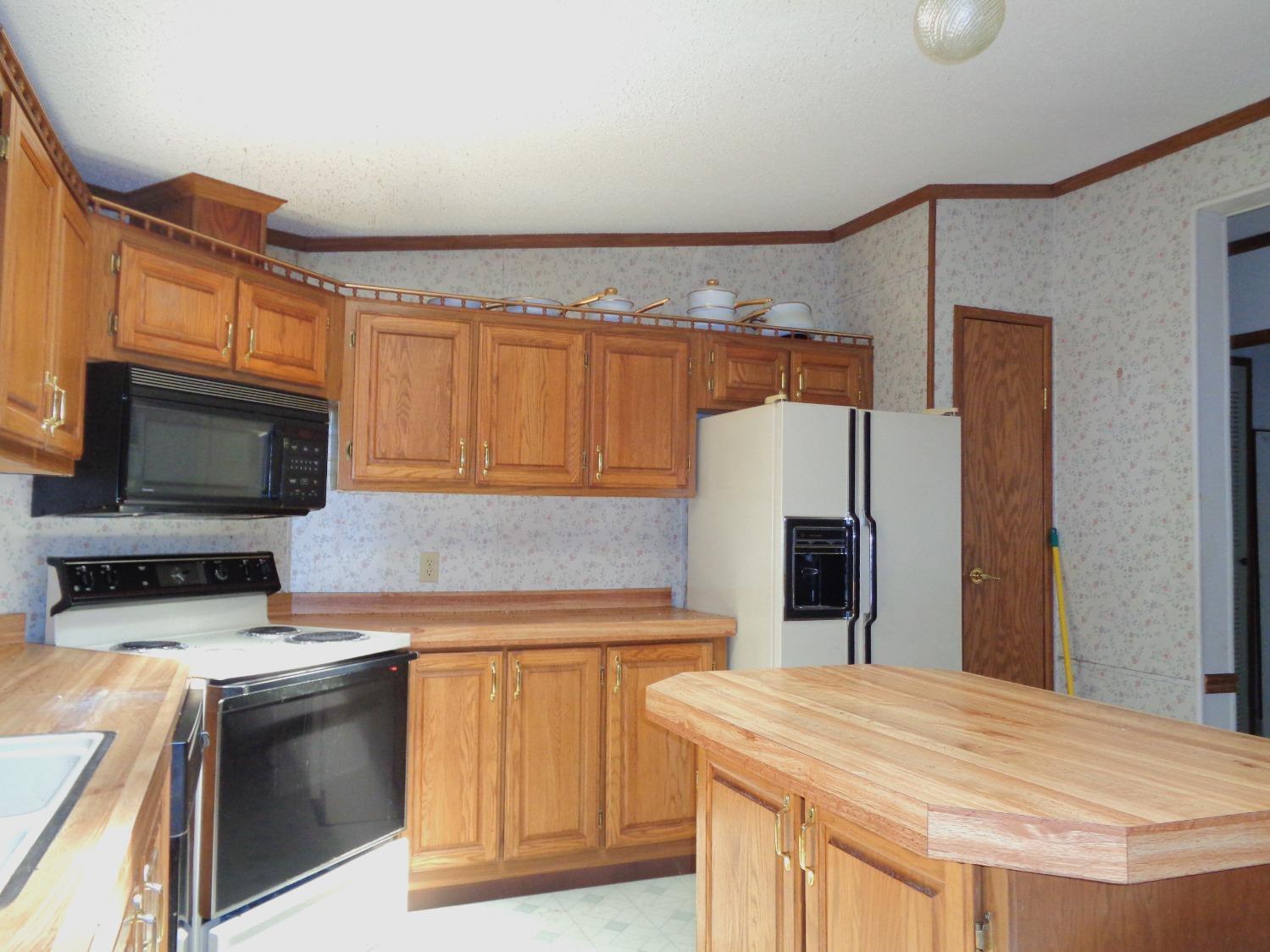 6136 Gant Road Brookville, IN 47012 - Photo 7 of 20