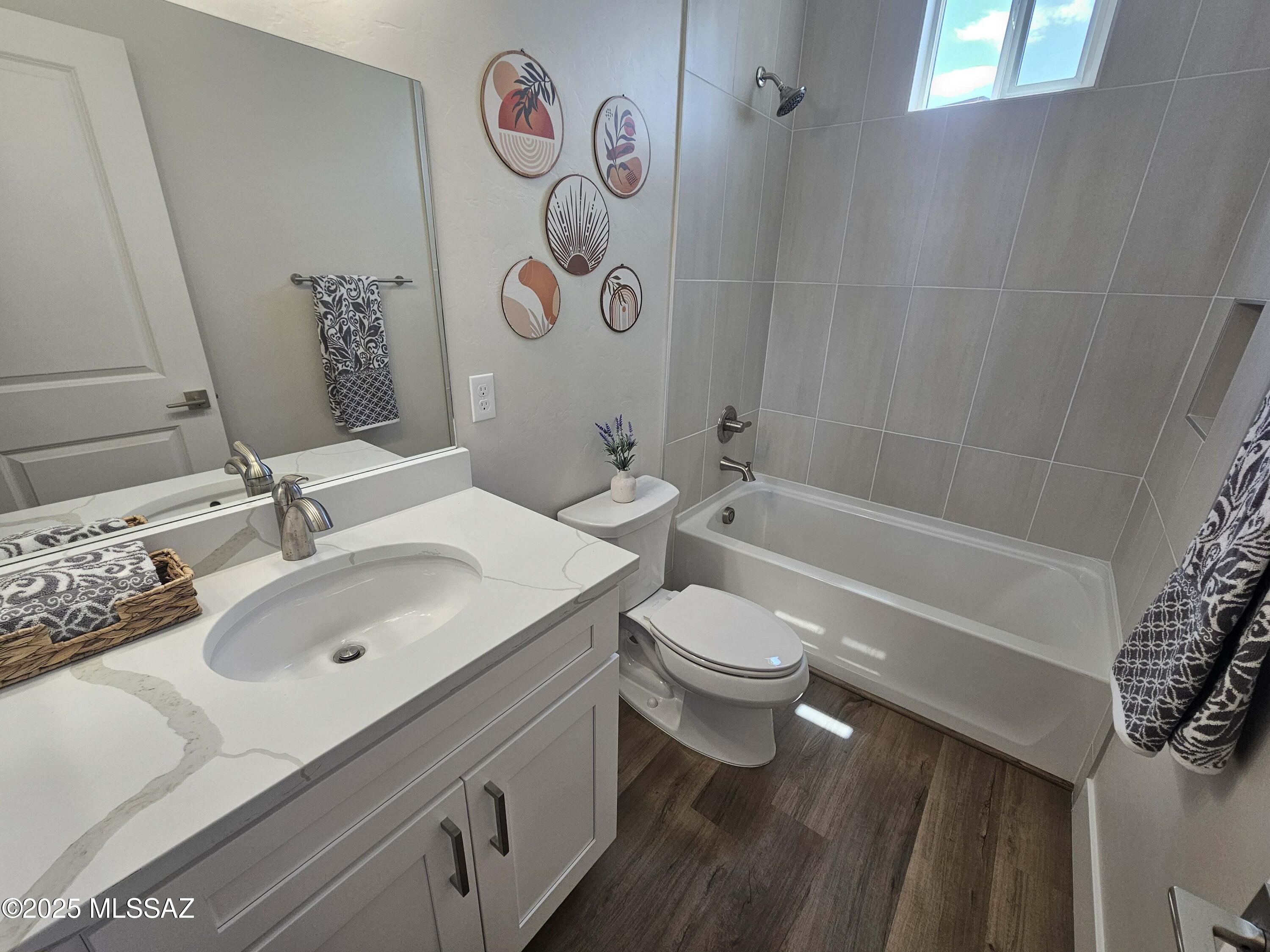 2020 East River Road, Unit 102 Tucson, AZ 85718 - Photo 15 of 21