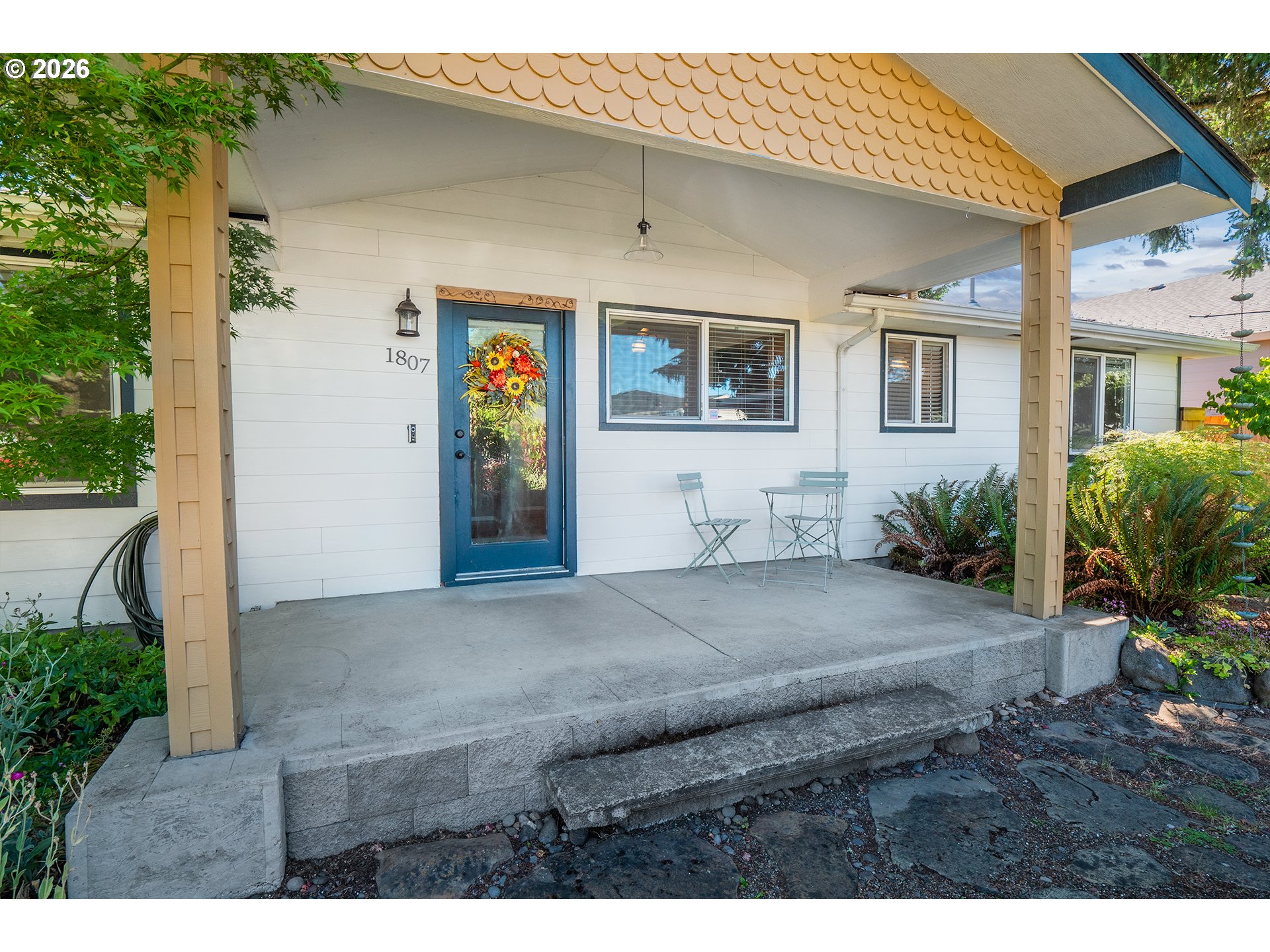 1807 Milo Way Eugene, OR 97404 - Photo 27 of 40 Covered Porch